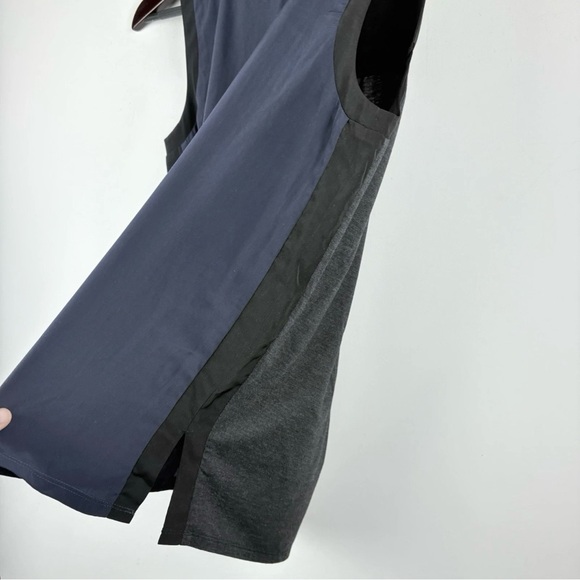 Athleta Women's Mixed Media Tank Navy Black Size XS Yoga Workout Sport Athletic - Picture 3 of 10